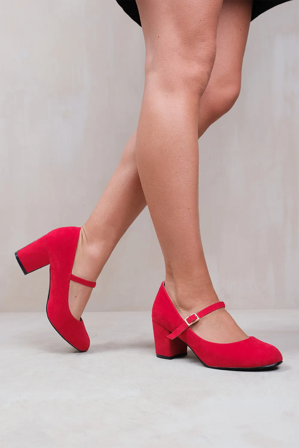 ARACELI WIDE FIT BLOCK HEEL MARY JANE PUMPS IN RED SUEDE