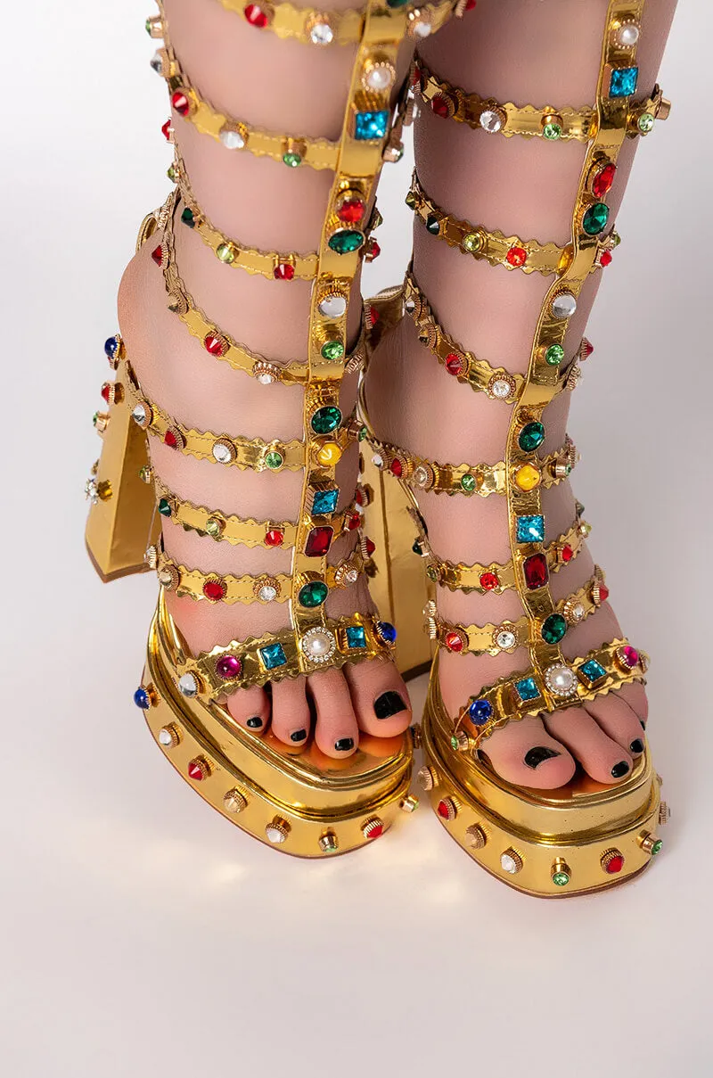 AZALEA WANG GOLD DIGGER CHUNKY SANDAL IN GOLD