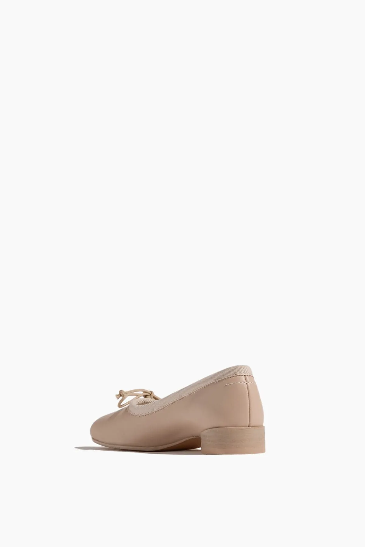 Ballet Shoe in Shifting Sand