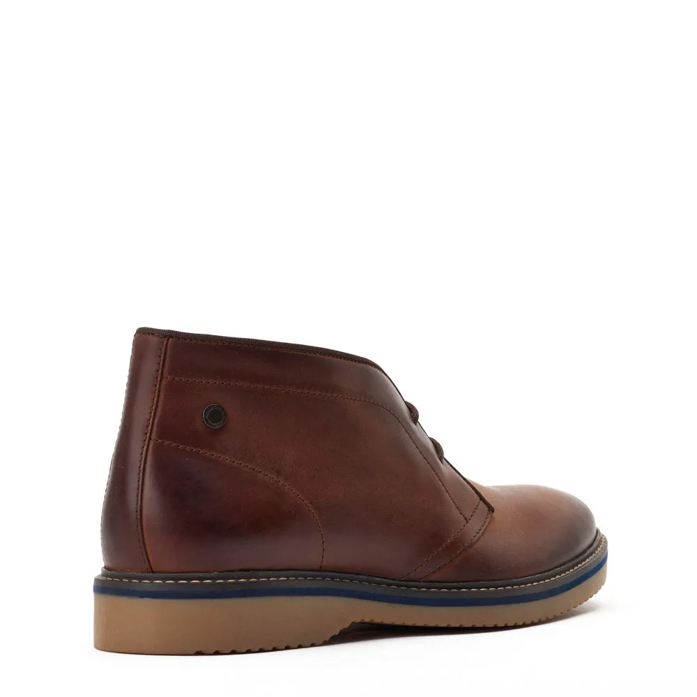 Brody Pull-Up Chukka Boots