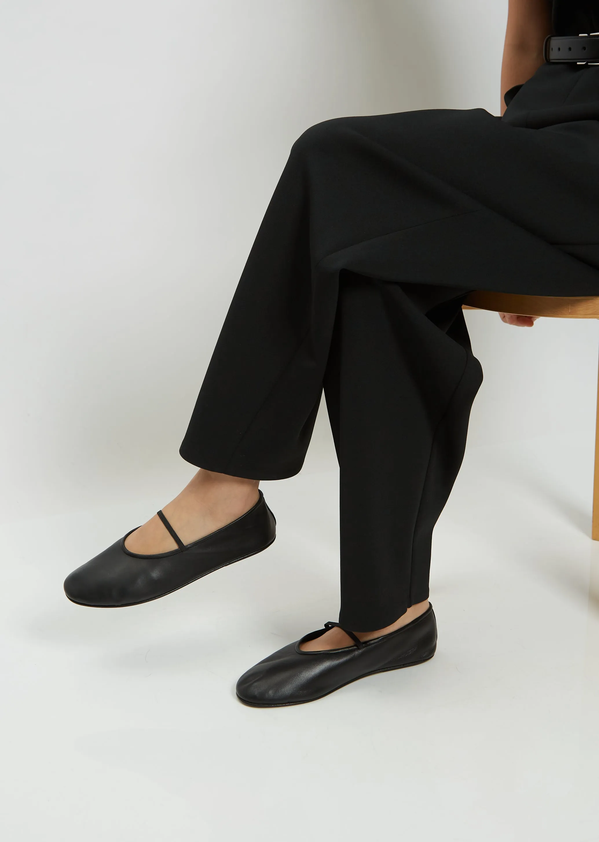 Elastic Ballet Flat — Black