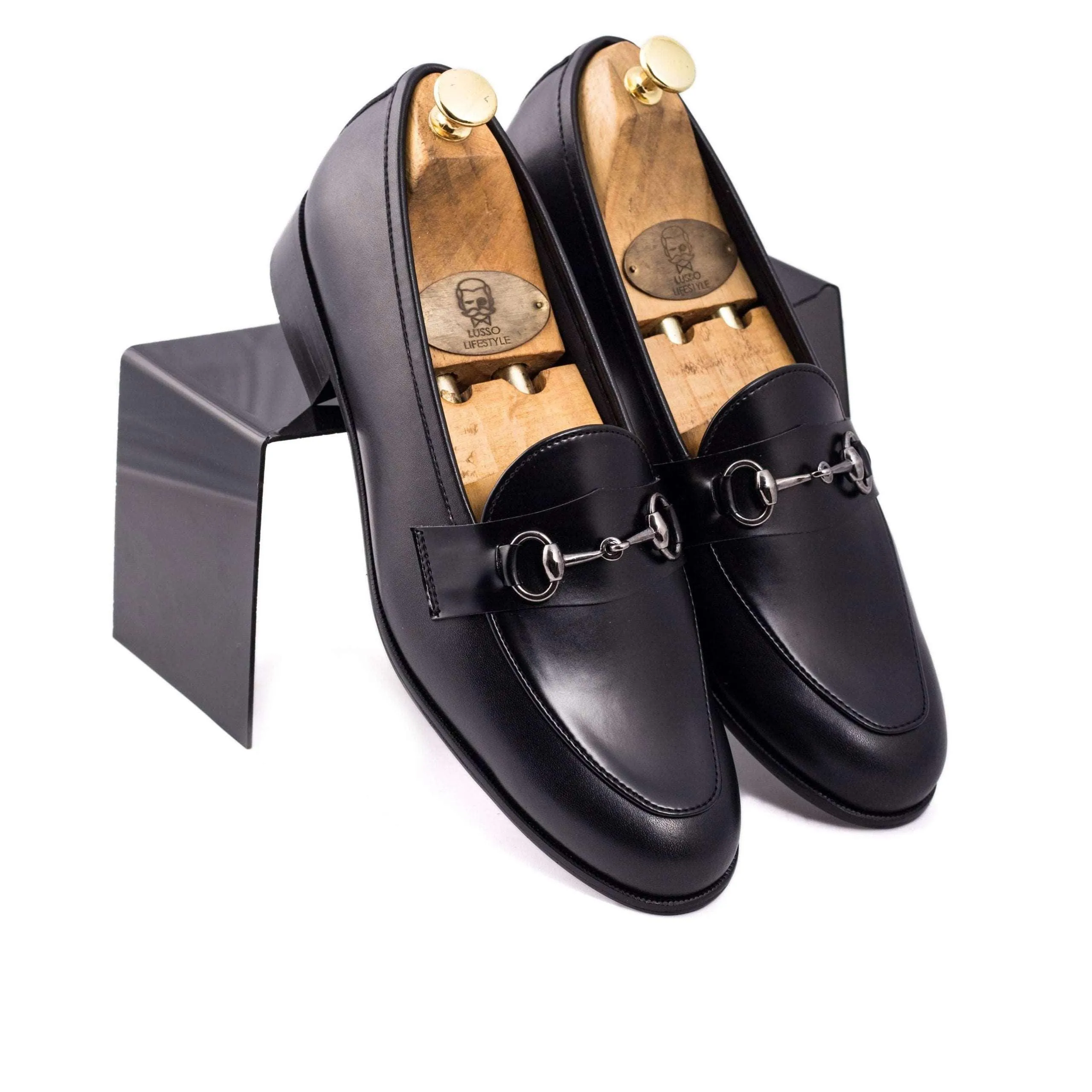 MATTHEW | BLACK HORSEBIT SLIP-ON